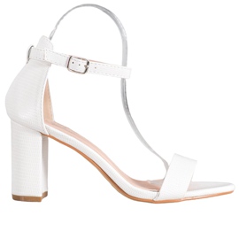 Small Swan Stylische Sandalen mit hohen Absätzen weiß