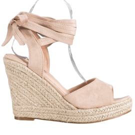 Yes Mile Gebundene Keilsandalen beige