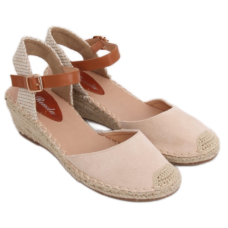 Espadrilles auf einem beigen Keil S-820 Beige