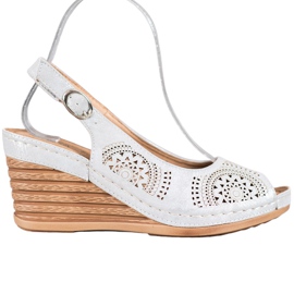 Evento Durchbrochene Sandalen mit Öko-Leder grau