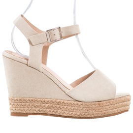 Clowse Beige Sandalen auf hohem Keilabsatz