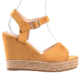 Clowse Gelbe Sandalen auf einem hohen Absatz