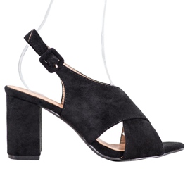 SHELOVET Bequeme Sandalen an einer Bar schwarz