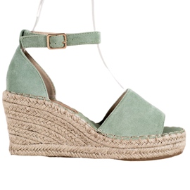 Seastar Sandalen auf dem Strohkeil grün