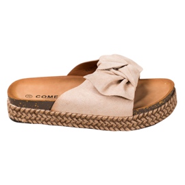 Comer Hausschuhe auf einer hohen Plattform braun