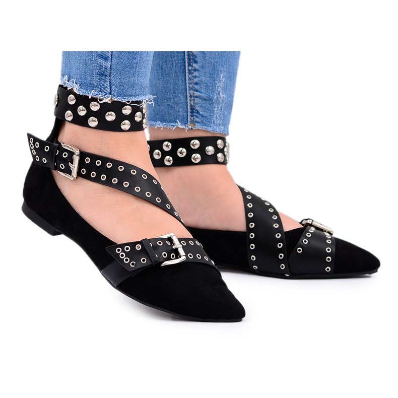 Lu Boo Schwarze Ballerina-Riemen-Nieten in Spitz Esteria