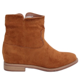 Stiefel auf einem versteckten Keilkamel NC981 Camel braun
