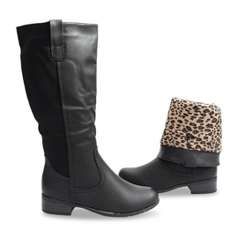 Hohe isolierte Stiefel 8524 Schwarz