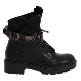 Stiefel auf einer massiven schwarzen Sohle NC1050 Black
