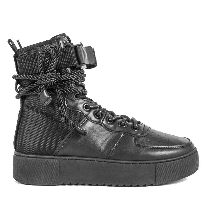Schwarze flache Sneakers Y-026