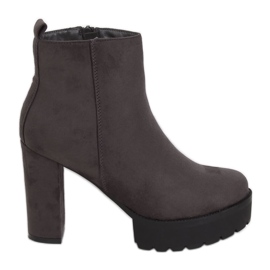 Graue Stiefel auf der grauen Plattform RB24P Grau