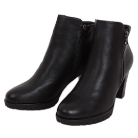 Schwarz F-32 Schwarze Stiefel mit hohen Absätzen