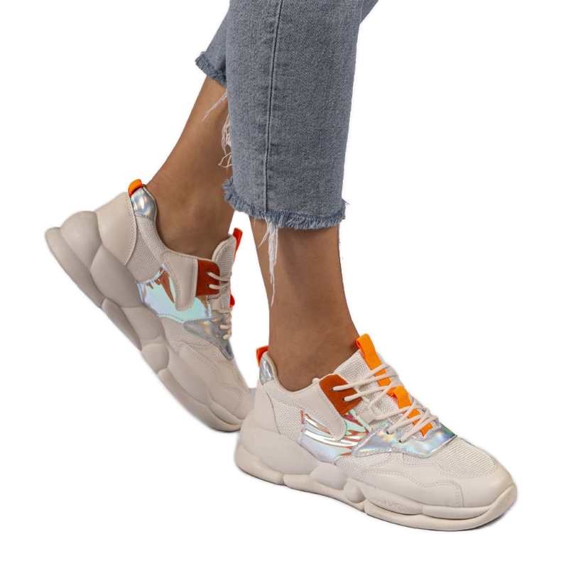 A88-65 beige Sportschuhe braun