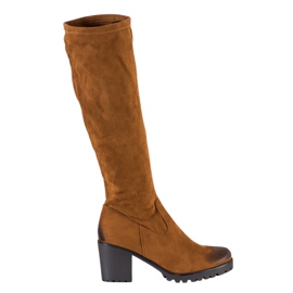 Stiefel auf der VINCEZA-Plattform