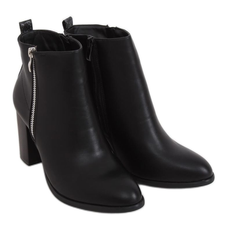 Klassische schwarze High Heels 688-A21 Schwarz