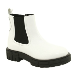 Weiße Damenstiefel Caprice 25428-25 122 weißer Naplak schwarz