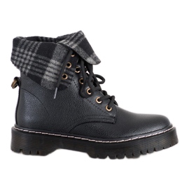 Weide Arbeiter mit einem Rollschuh schwarz