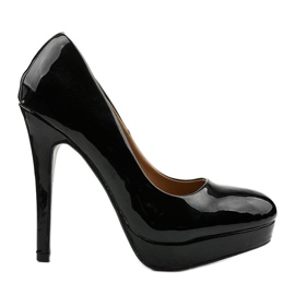 Schwarze hochlackierte Stilettos LU107