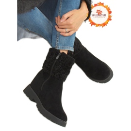 Stiefel auf einem versteckten Keil schwarz KL-711 Black