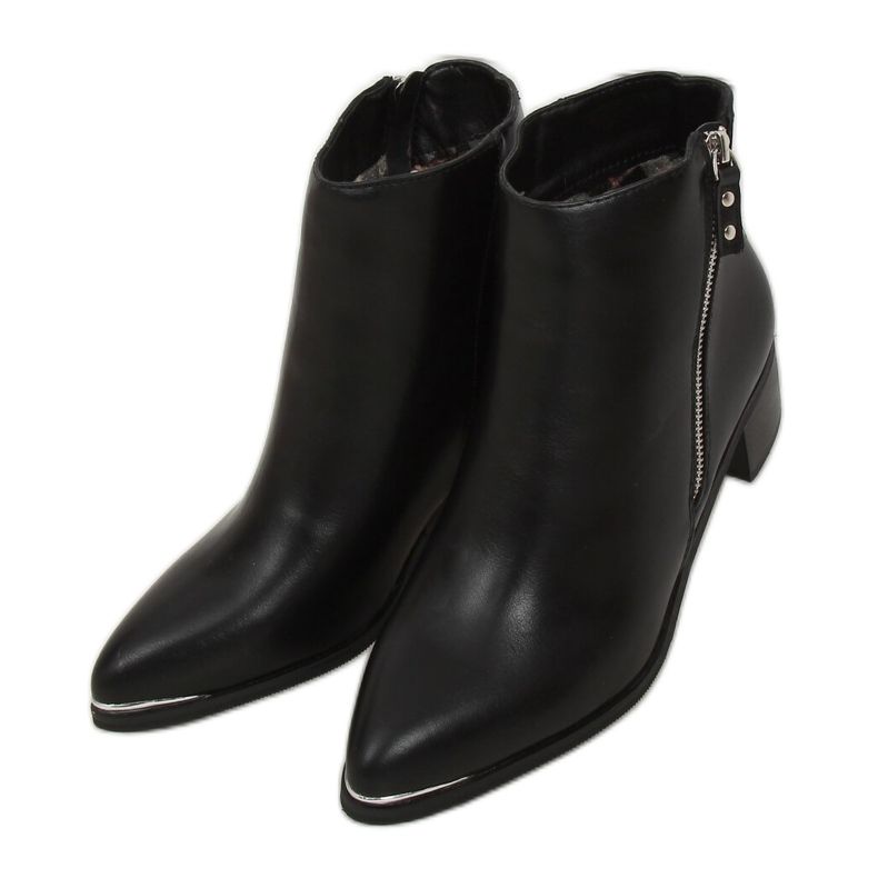 Stiefel mandelschwarze Zehenkappen 88168 Schwarz