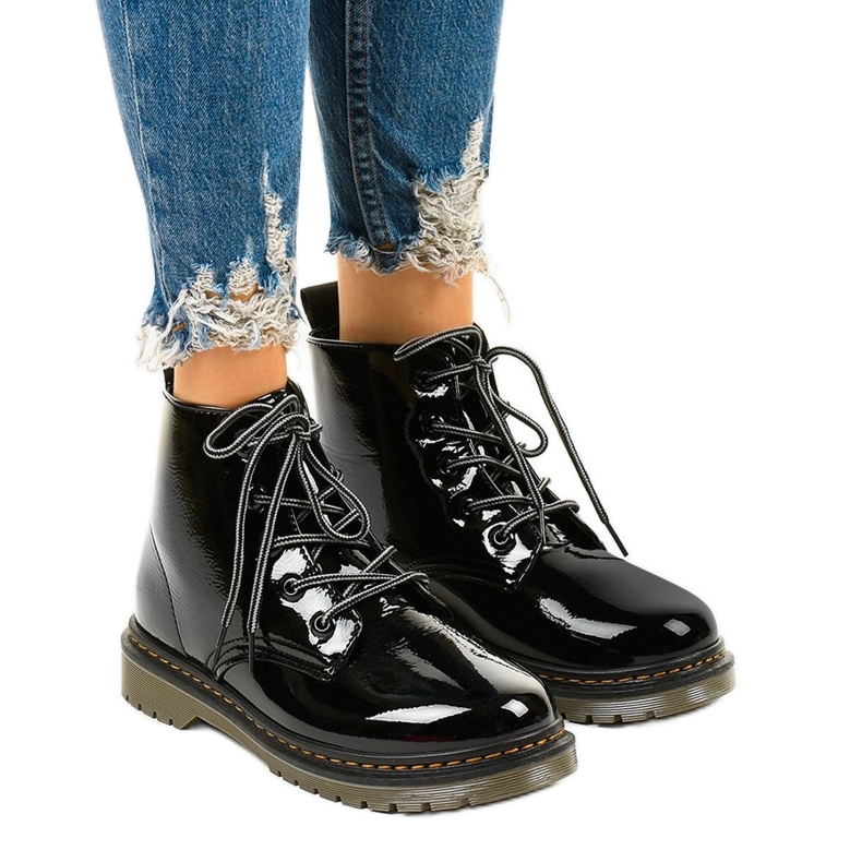 Schwarze Lacklederstiefel TL143-1