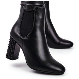 Damenstiefel mit Absatz Black In Your Eyes schwarz