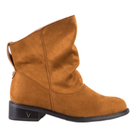 Gogo Stiefel mit breitem Obermaterial braun