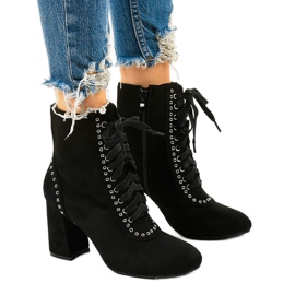 Schwarze Stiefeletten aus Corstorphine Öko-Wildleder