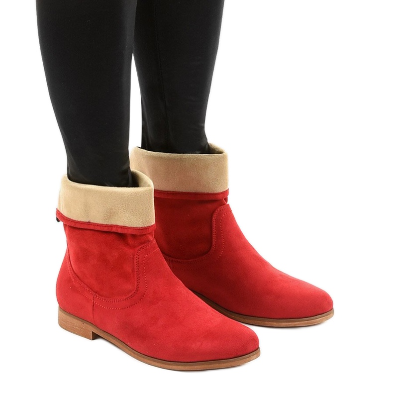 Islevine rote Wildleder-ähnliche Slip-On-Stiefel