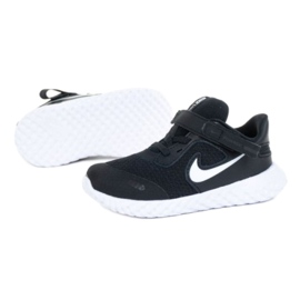 Nike Revolution 5 Flyase Jr CQ4651-004 Schuh weiß schwarz