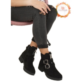 Schwarz XJ-30 Schwarze Stiefel am Protektor