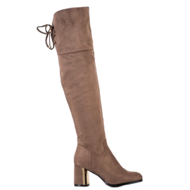 Gogo Oberschenkelhohe Stiefel mit Zierabsatz beige