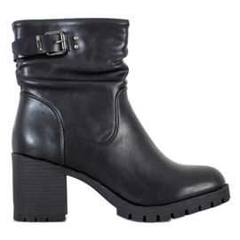 SDS Hohe Stiefel mit Isolierung schwarz