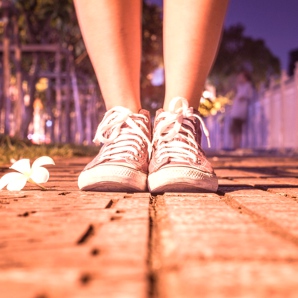 Sneakers und Sportschuhe bekannter Marken zum Sonderpreis