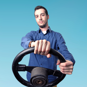 Bequem hinter dem Lenkrad. Wir beraten Sie, welche Schuhmodelle für Autofahrer am besten geeignet sind