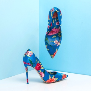 Frauenstiefel im Frühling - Wie wählt man das perfekte Schuhwerk für das Wechsel des Wetters aus?