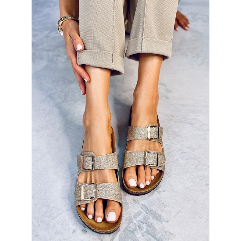 Alexa Gold-Glitzer-Kork-Hausschuhe golden 1