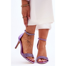 Damensandalen mit hohem Absatz und Juwelen in Lila von Perfecto 2
