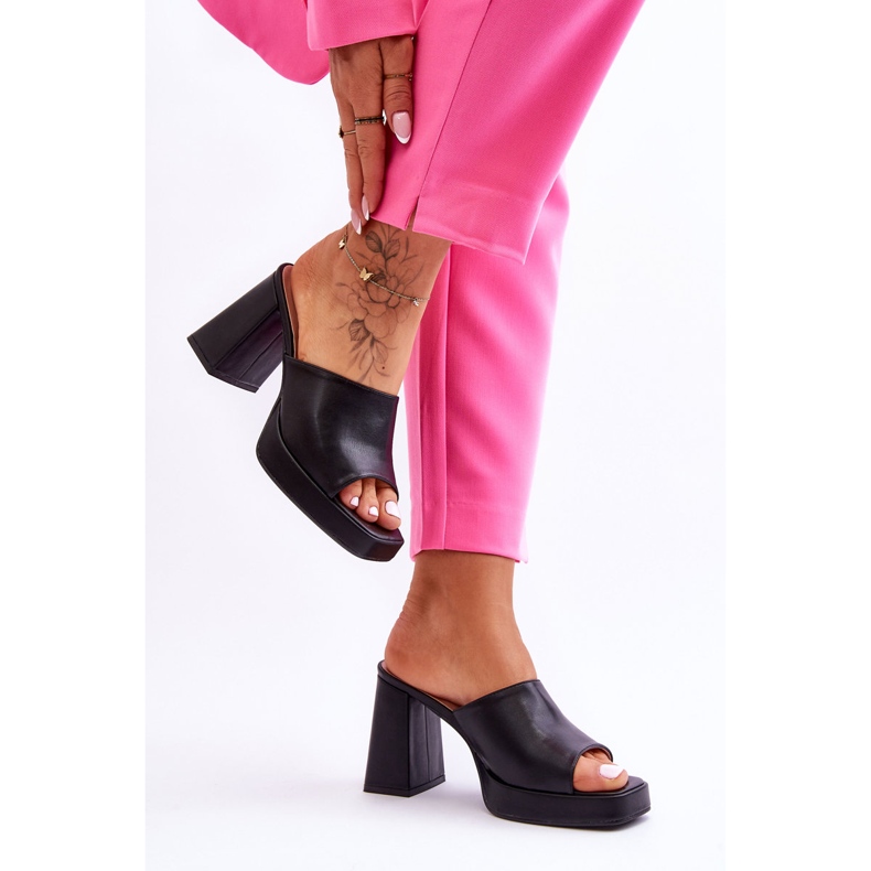 Schwarze Livesa High Heels Lederpantoffeln 1