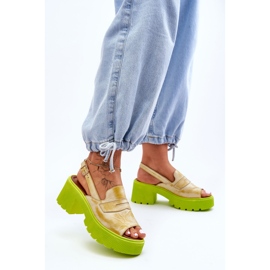 Ledersandalen mit Absatz und Plateau Maciejka 06039-07 Gelb 1