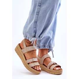 Vinceza Damen-Ledersandalen mit Klettverschluss, Beige, frischer Look 1