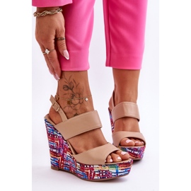 Calderia Damen-Keilsandalen Beige 1