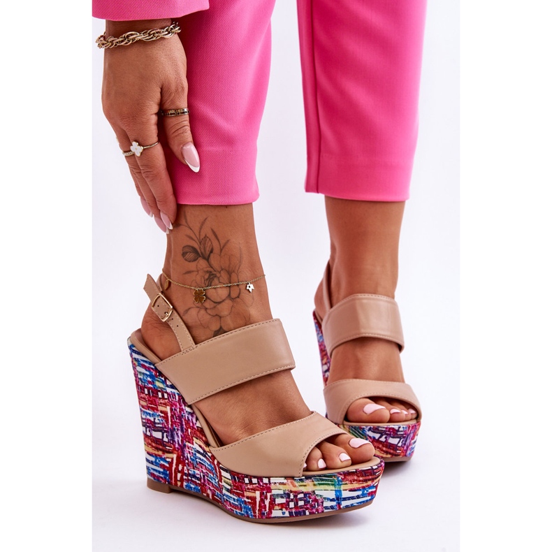 Calderia Damen-Keilsandalen Beige 1