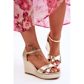 Klassische Leder-Keilsandalen Golden Givana 1