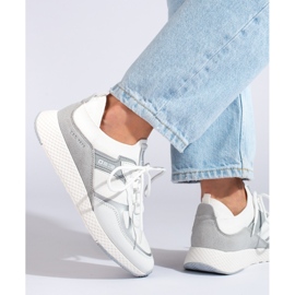 Damenturnschuhe Big Star JJ274A196 weiß 1