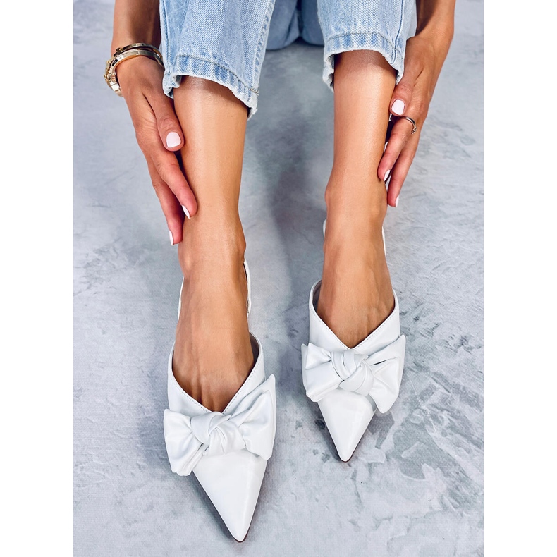 Ballerinas mit offenem Absatz von Loon White weiß 2