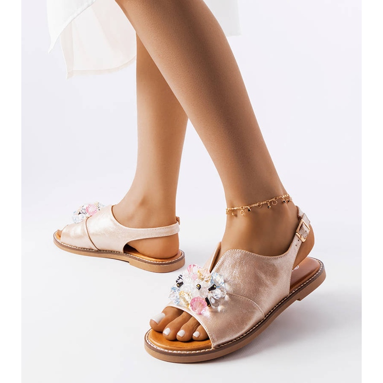 Vinceza Goldene Sandalen, verziert mit Viinceza-Kristallen 1