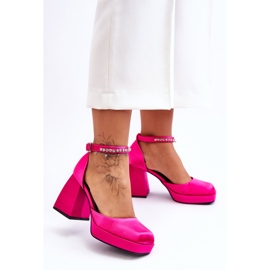 Modische Pumps auf massiven Absätzen mit Zirkonen in Fuchsia Adel rosa 1