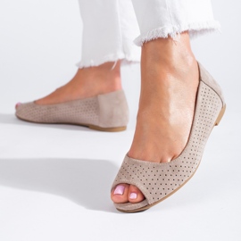 Beige durchbrochene Ballerinas für Damen Shelovet 1