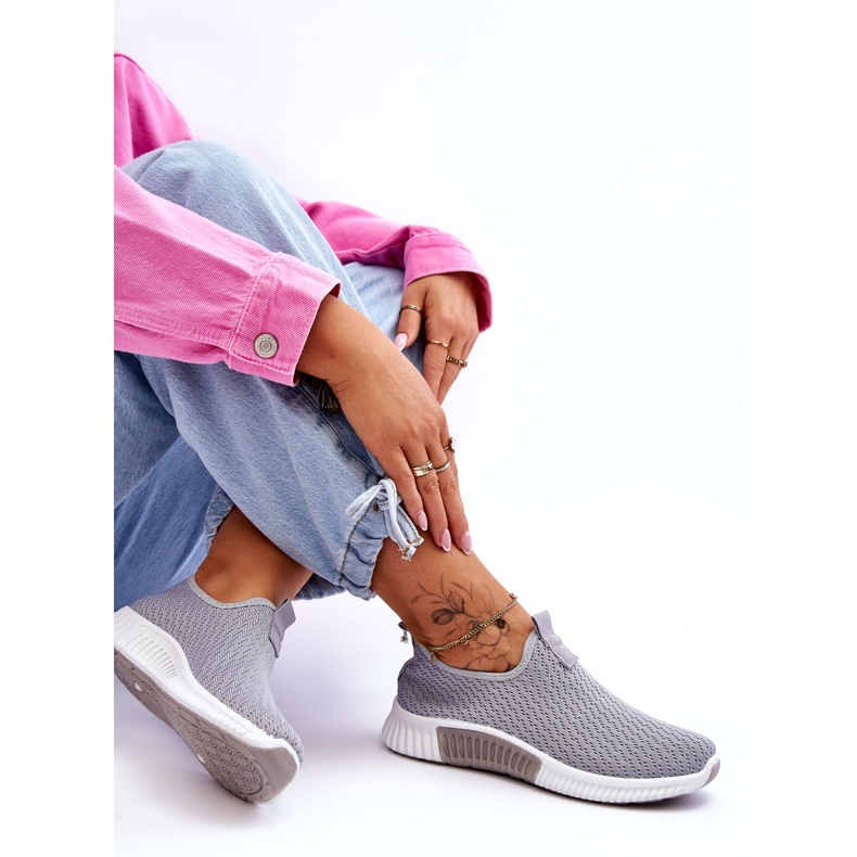 Klassische Slip-On-Sportschuhe in Grau 3
